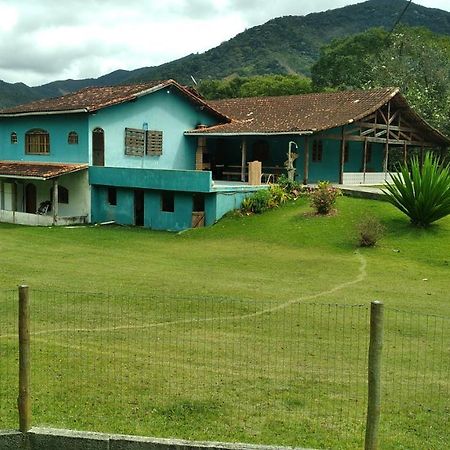 Hospedagem Faz. Soberana Vila Macaé Exterior foto